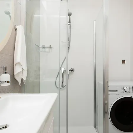 아파트 Aquamarina Prima 049 By Renters *